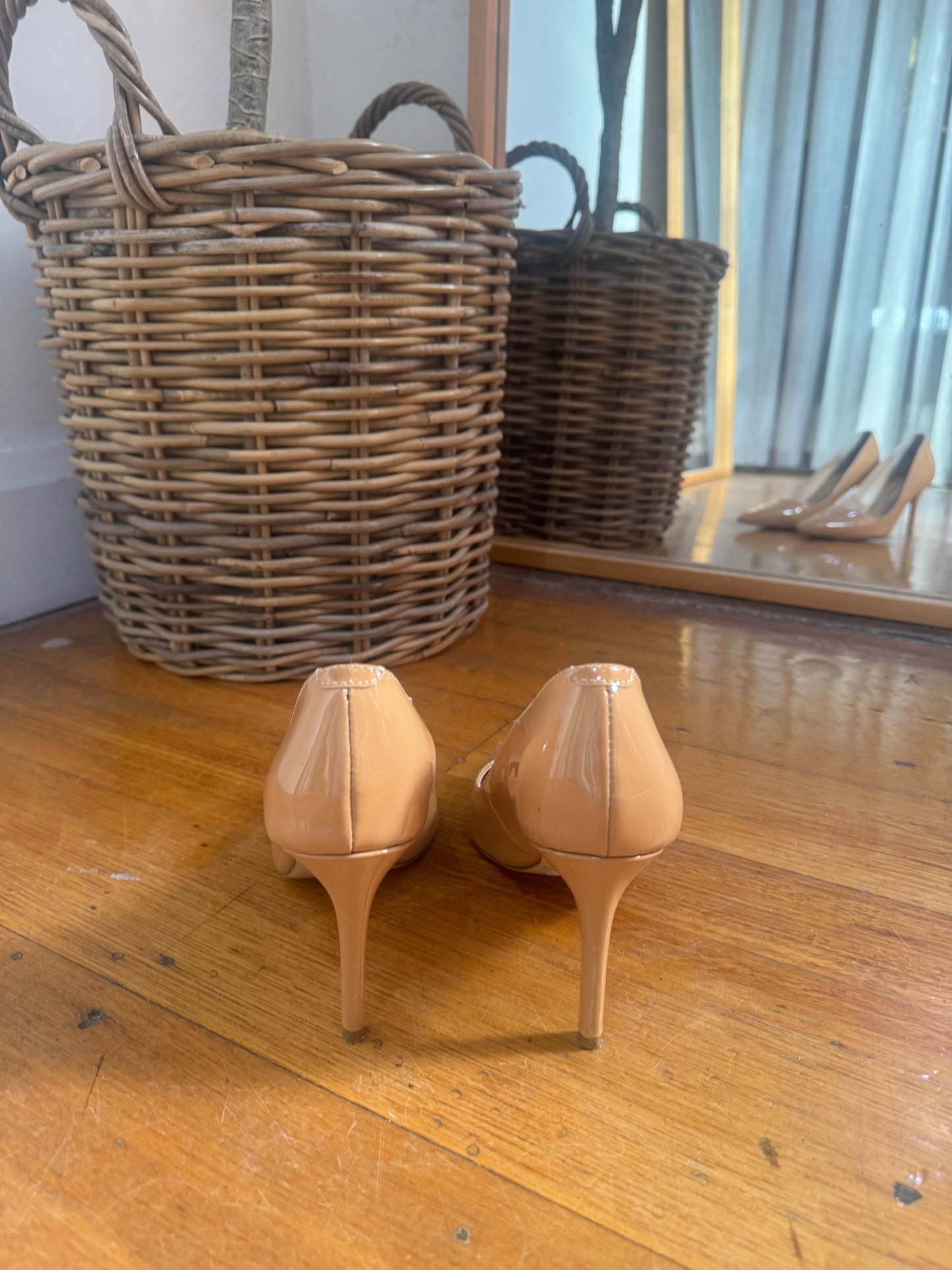 Tony Bianco Beige Patent Leather Heels - Size 7