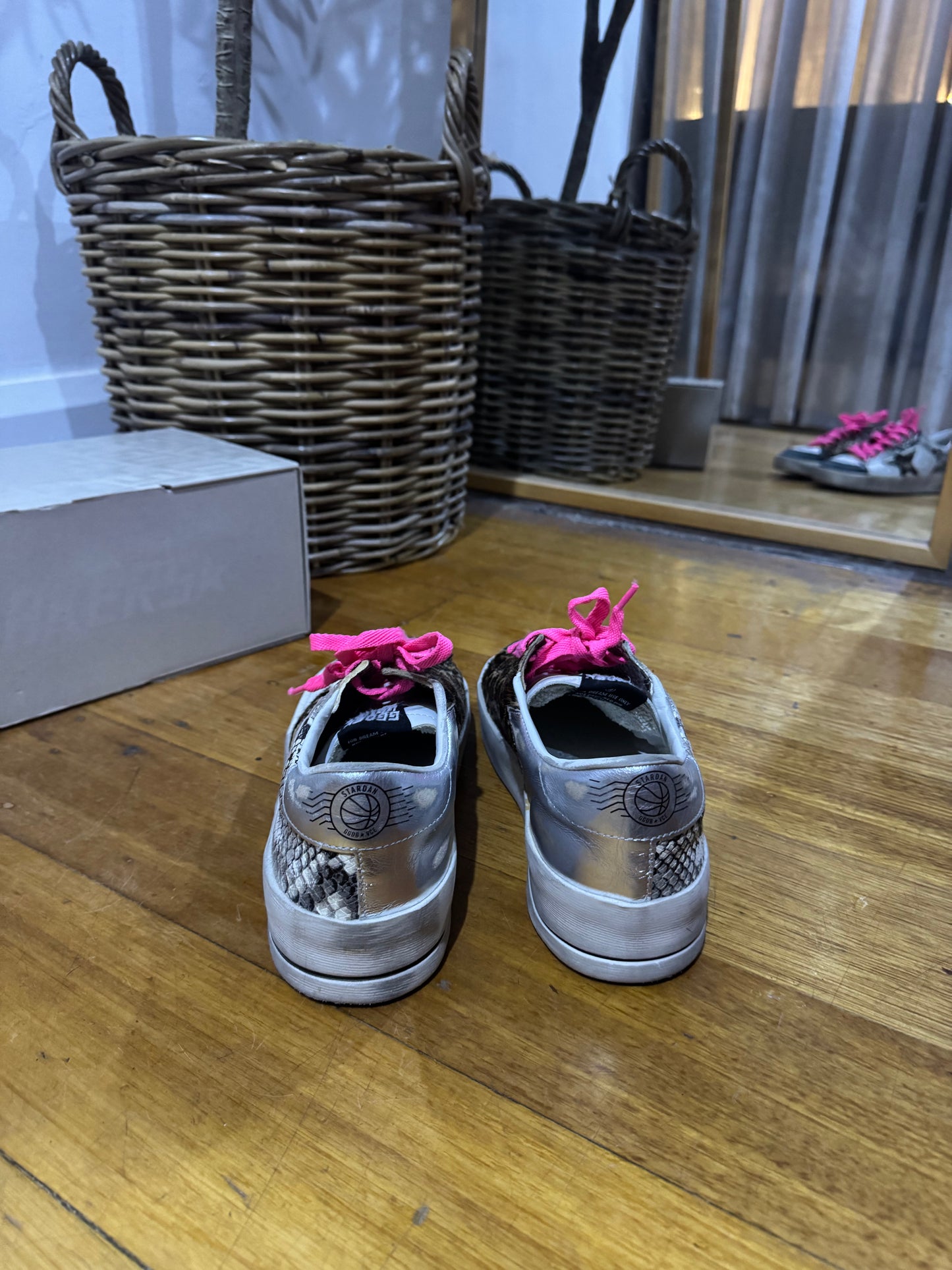 Golden Goose Stardan Low-Top Sneakers - Size 40 (Brand New in Box)