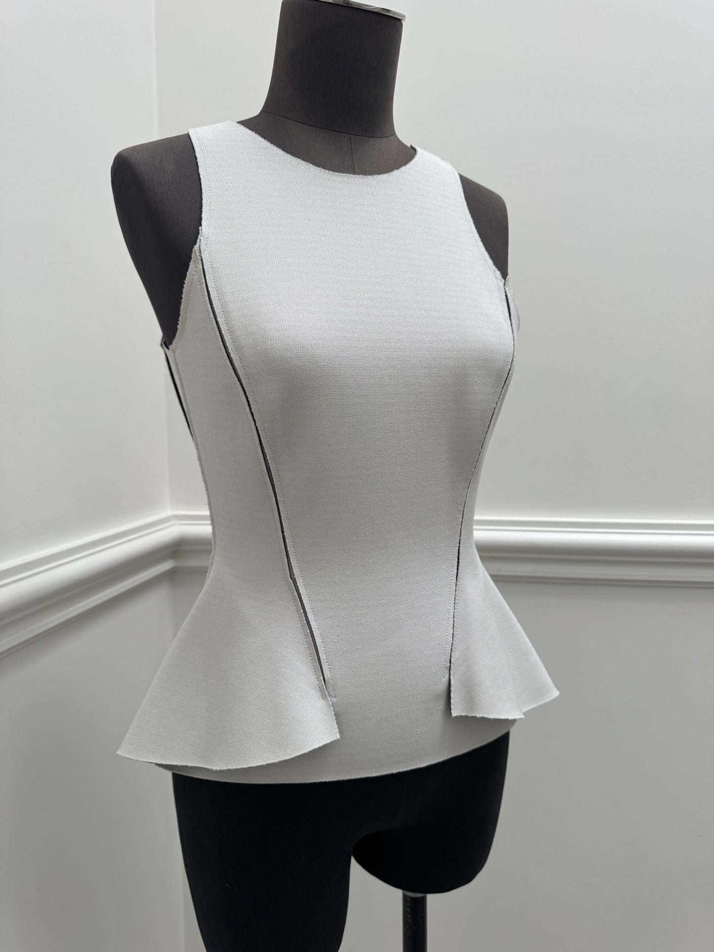 Scanlan Theodore Peplum Beige Tank - Size 8
