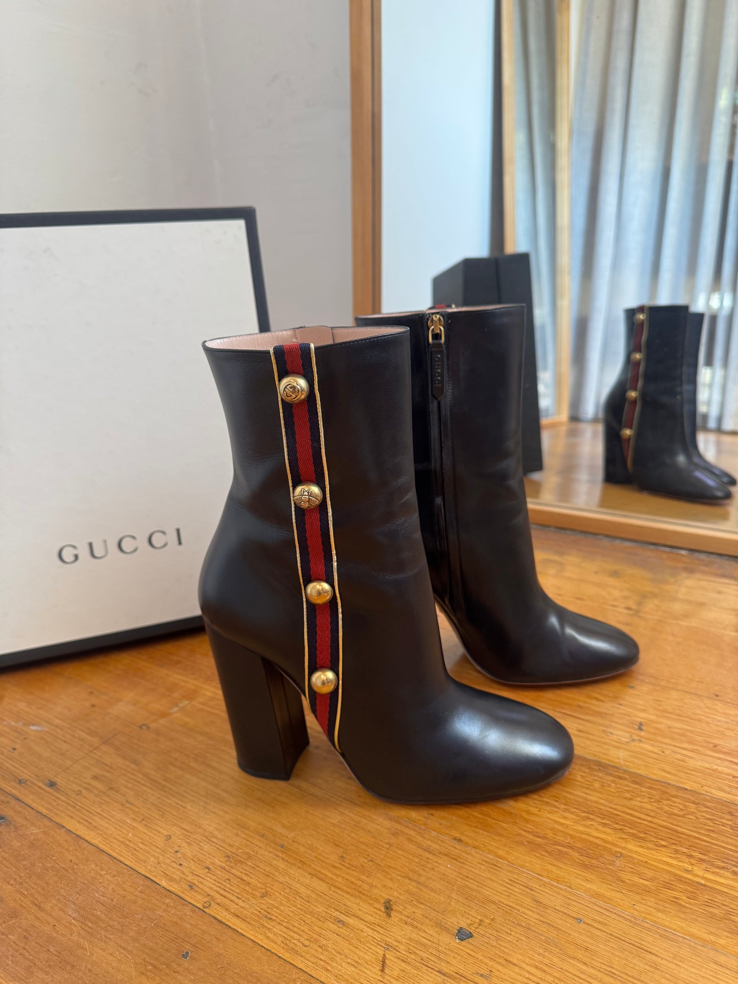 Gucci Authentic Leather Riding Boots - Size 41 (Box & Dust Bags included)