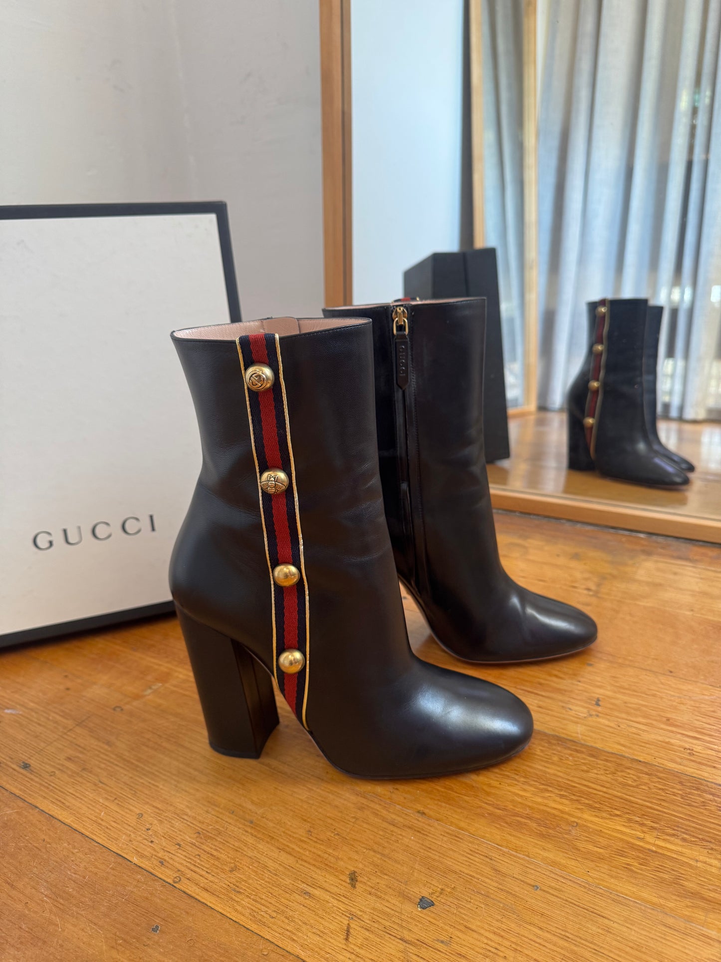 Gucci Authentic Leather Riding Boots - Size 41 (Box & Dust Bags included)