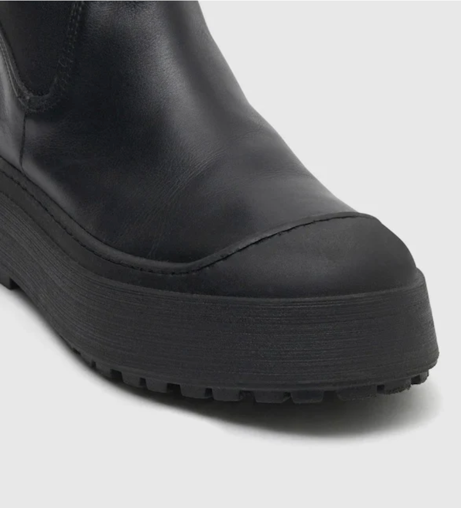 Camilla and Marc Willow Chunky Black Boots - Size 41