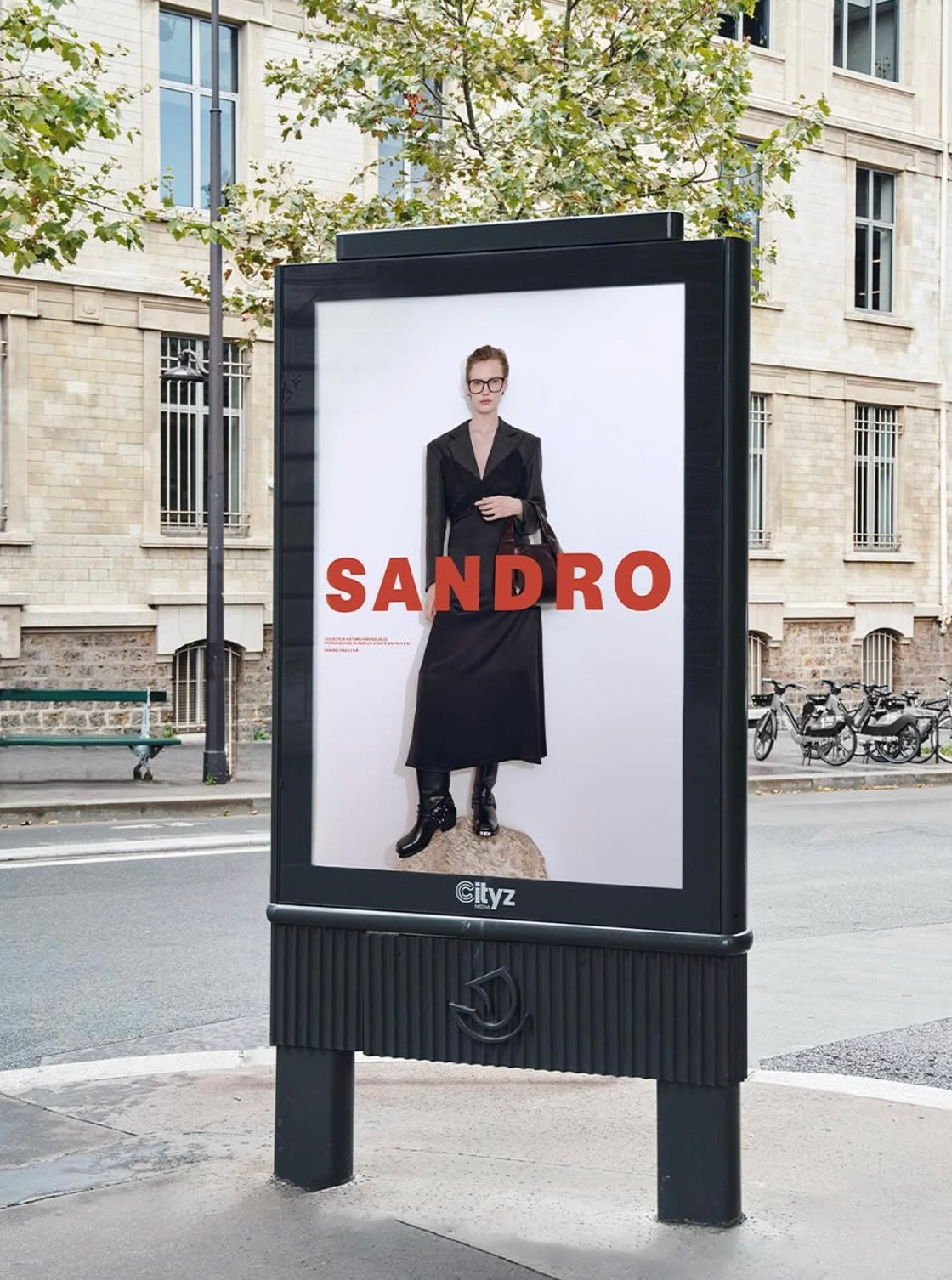 Sandro Paris