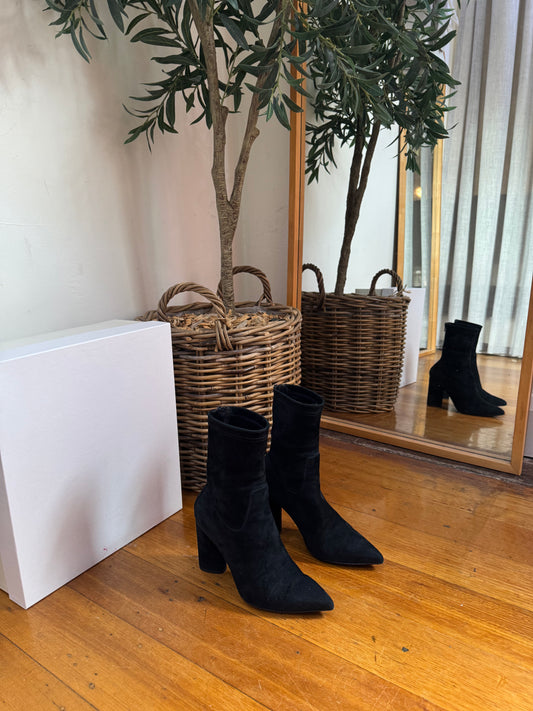 Scanlan Theodore Dark Navy Suede Boots - Size 38
