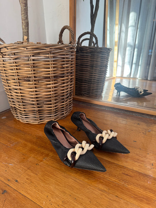 Scanlan Theodore Nero Kitten Heel with Resin Detail - Size 38