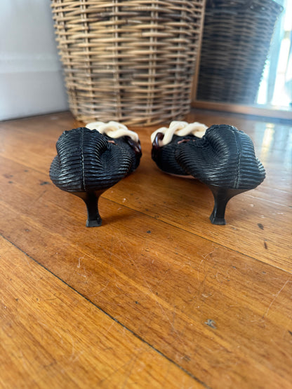 Scanlan Theodore Nero Kitten Heel with Resin Detail - Size 38