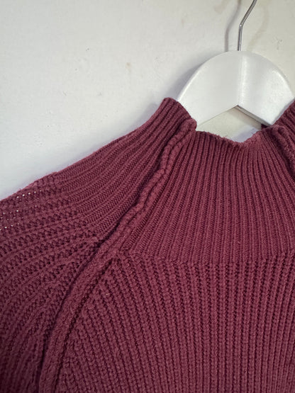 HENNE Burgundy Ribbed Sweater - Size M