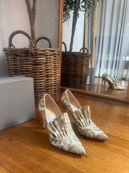 BIONDA CASTANA Daphne Gold Lace Heels - Size 39 (Like New in Box)