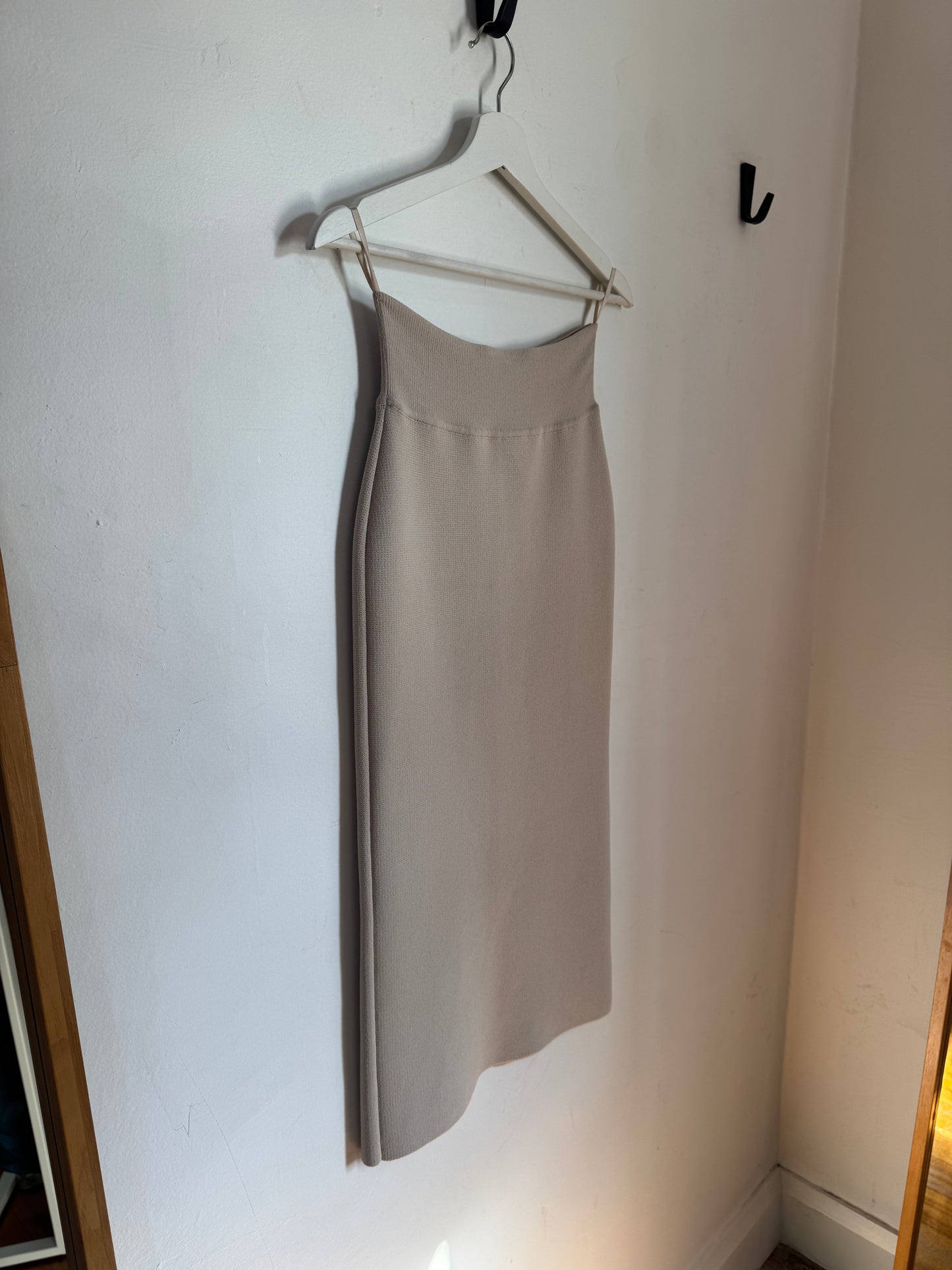 Scanlan Theodore Crepe Knit Pencil Skirt - Size S