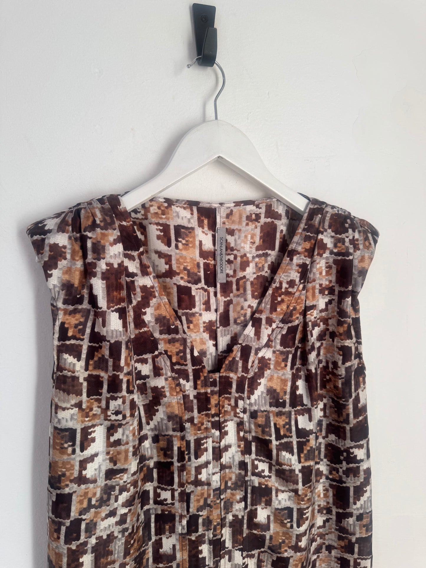 Scanlan Theodore Silk Print Shift Dress - Size 8
