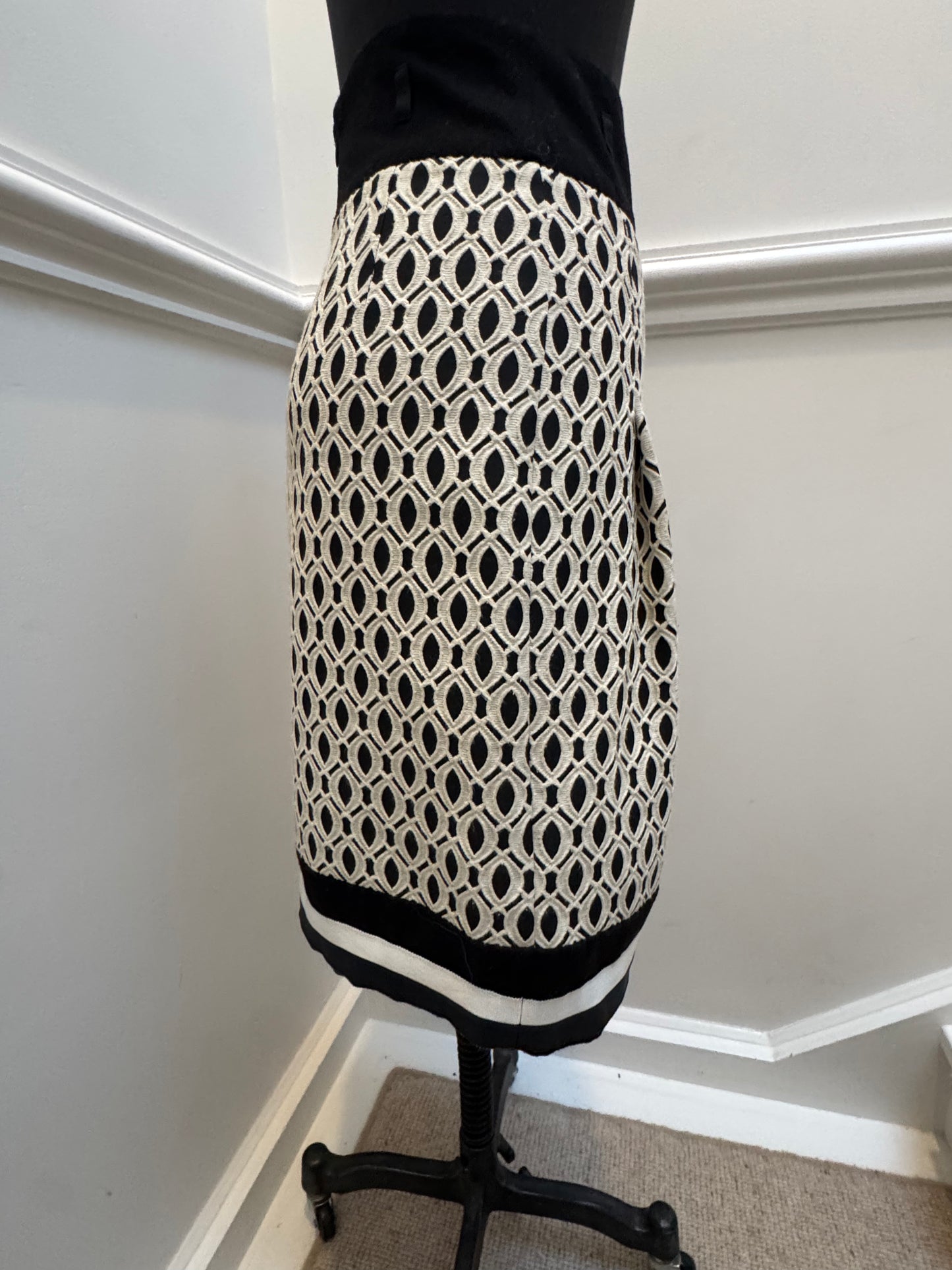 Anna Thomas A-Line Skirt - Size 6