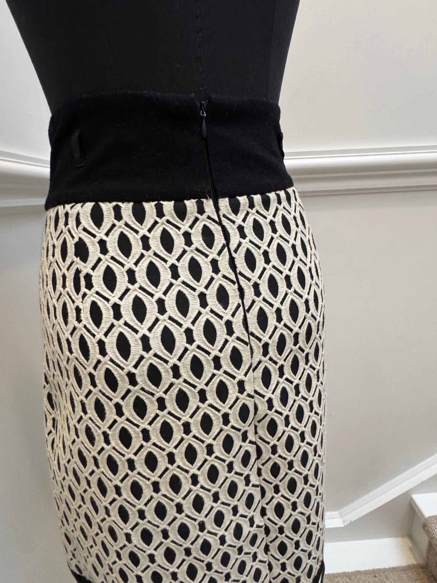 Anna Thomas A-Line Skirt - Size 6