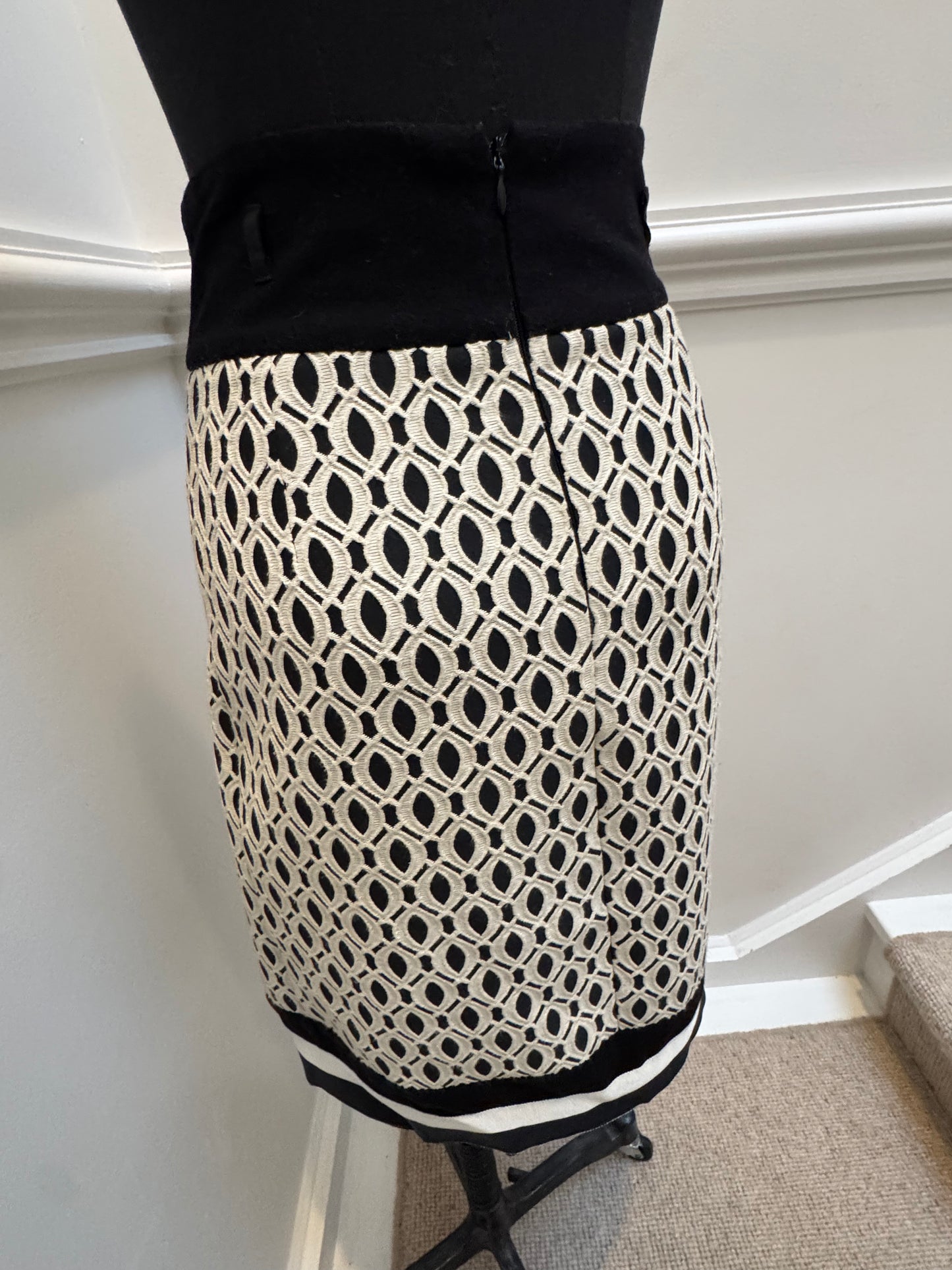 Anna Thomas A-Line Skirt - Size 6