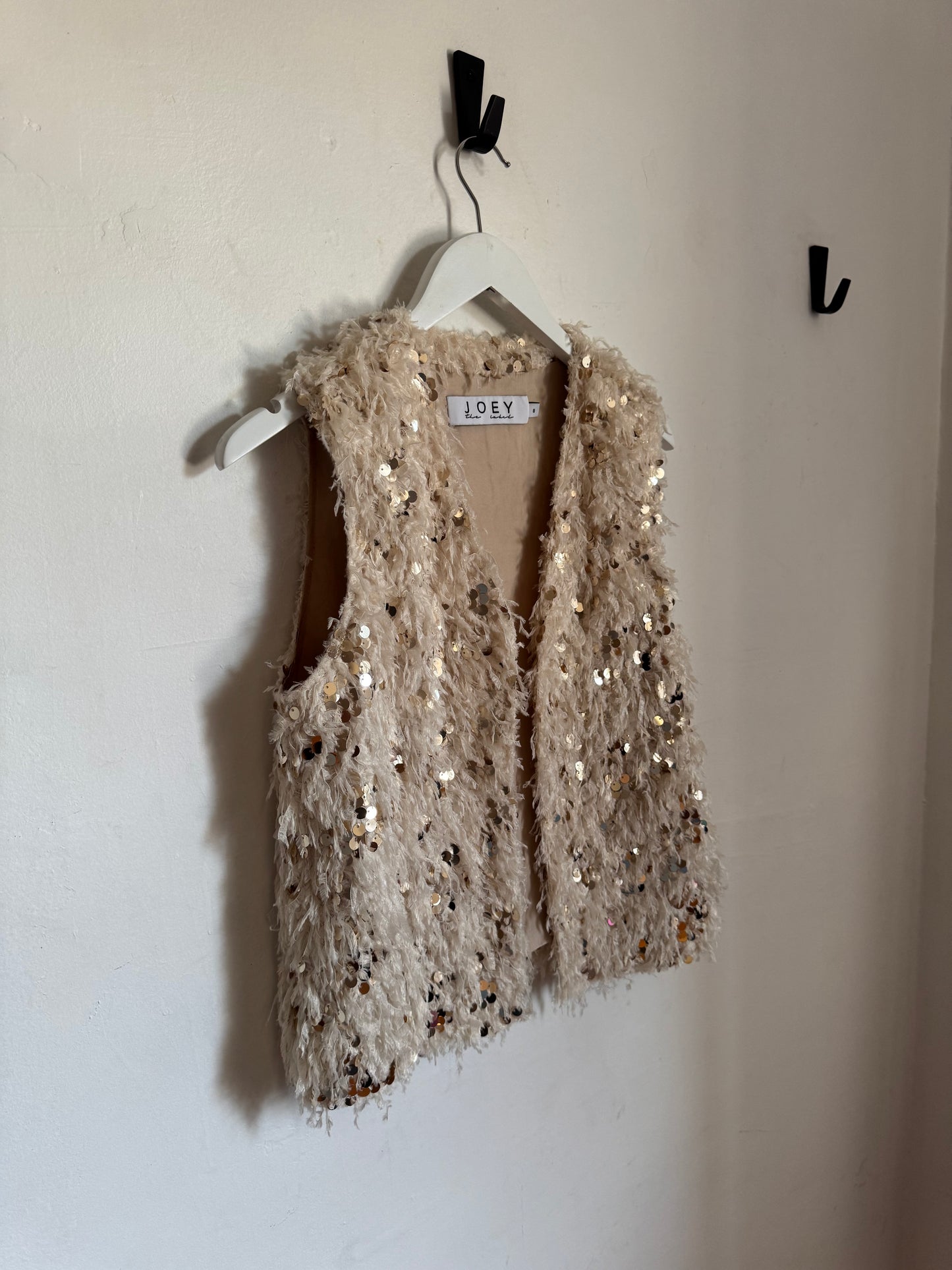 Joey the Label Splendour Vest - Size 8