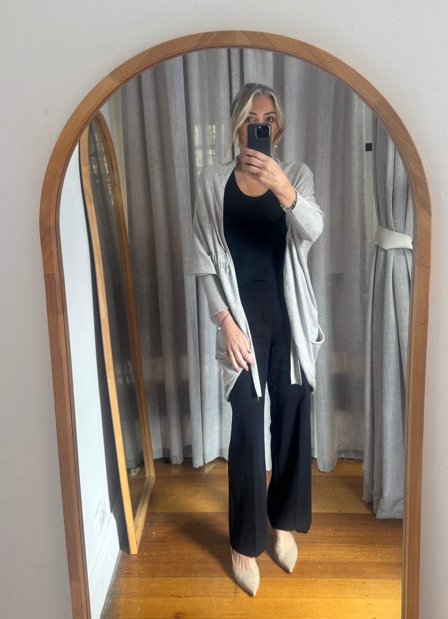 Scanlan Theodore Grey Silk Cashmere  Cardigan - One Size