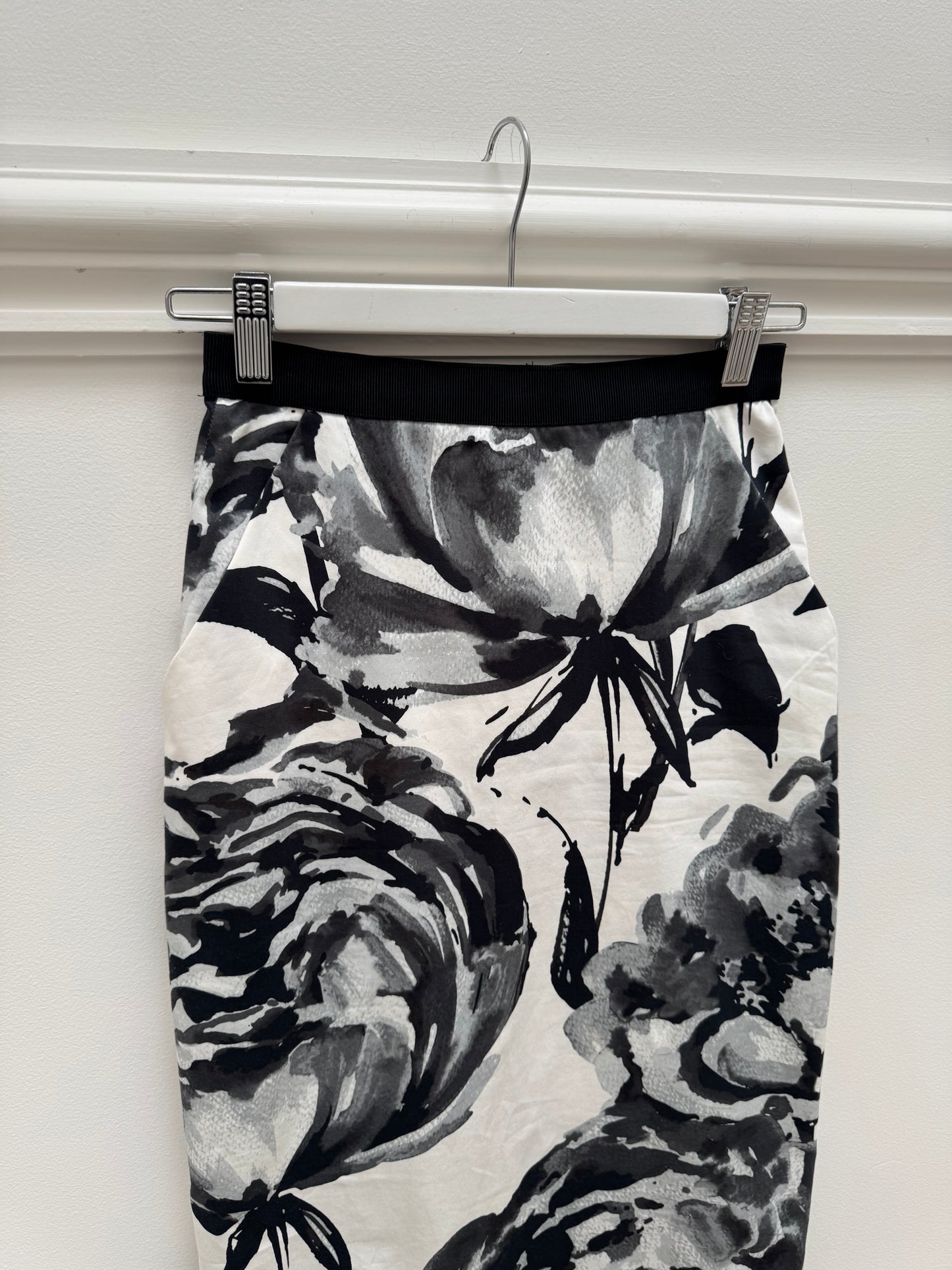 Scanlan Theodore Printed Pencil Skirt - Size 6