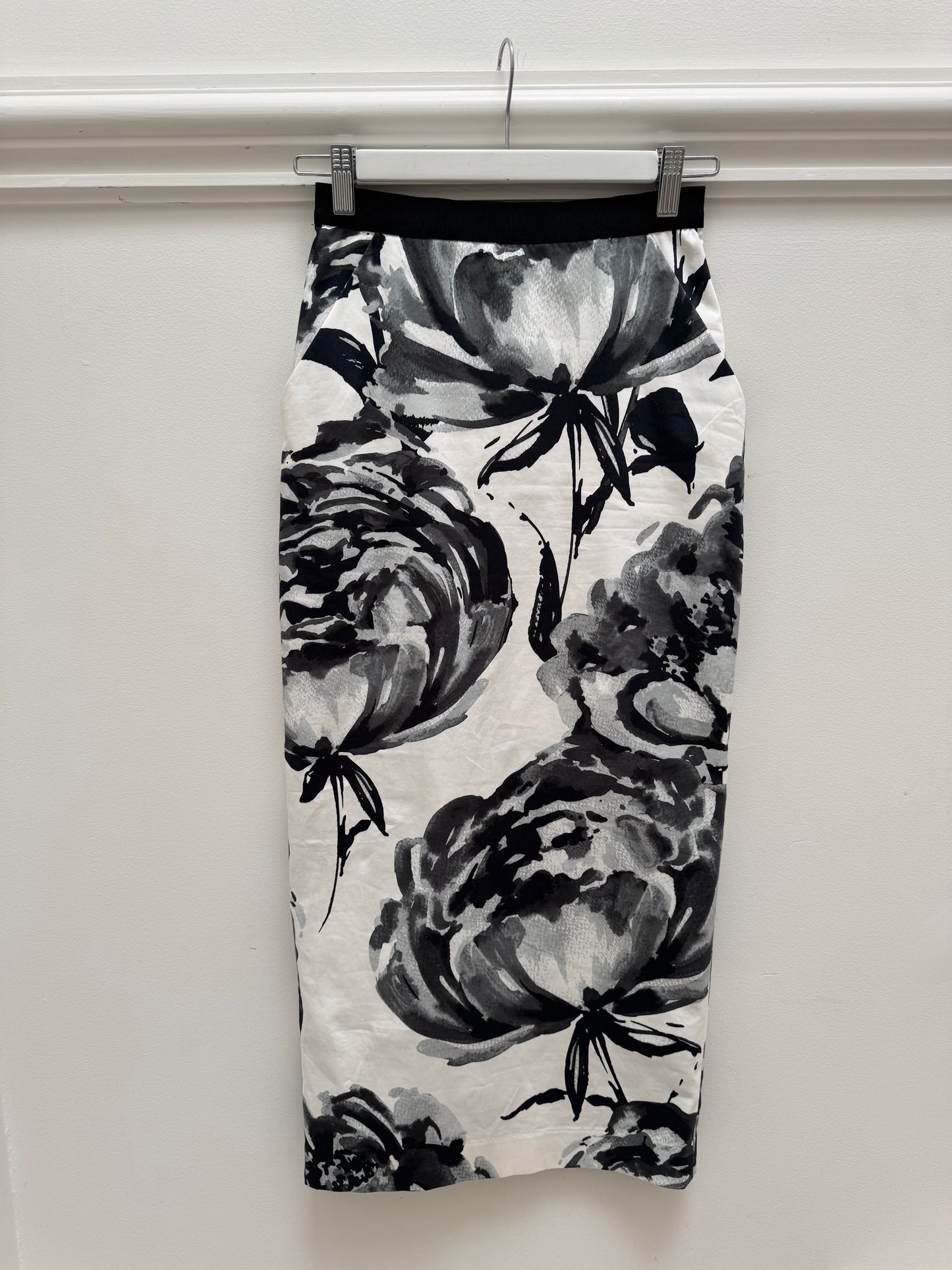 Scanlan Theodore Printed Pencil Skirt - Size 6