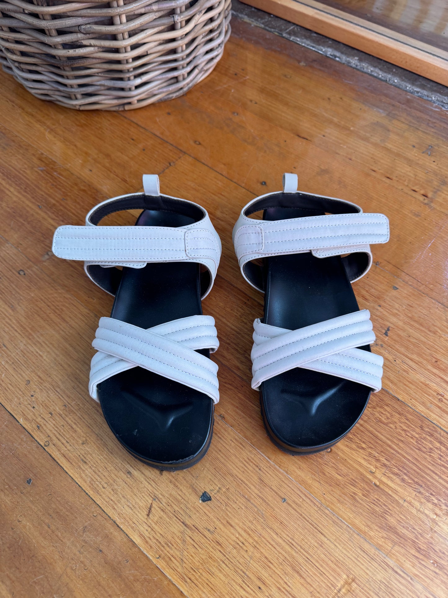 Von-Routte Bronte Sandals - Size 38