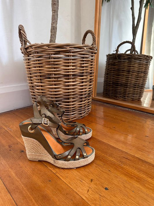 Bianca Buccheri Khaki Wedge Sandal - Size 37