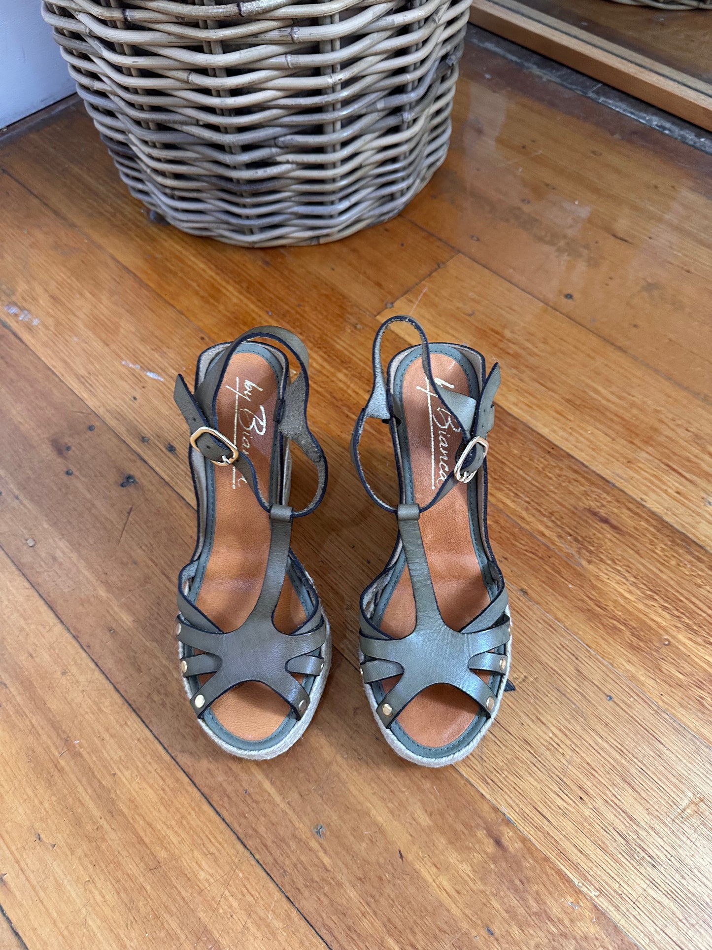 Bianca Buccheri Khaki Wedge Sandal - Size 37
