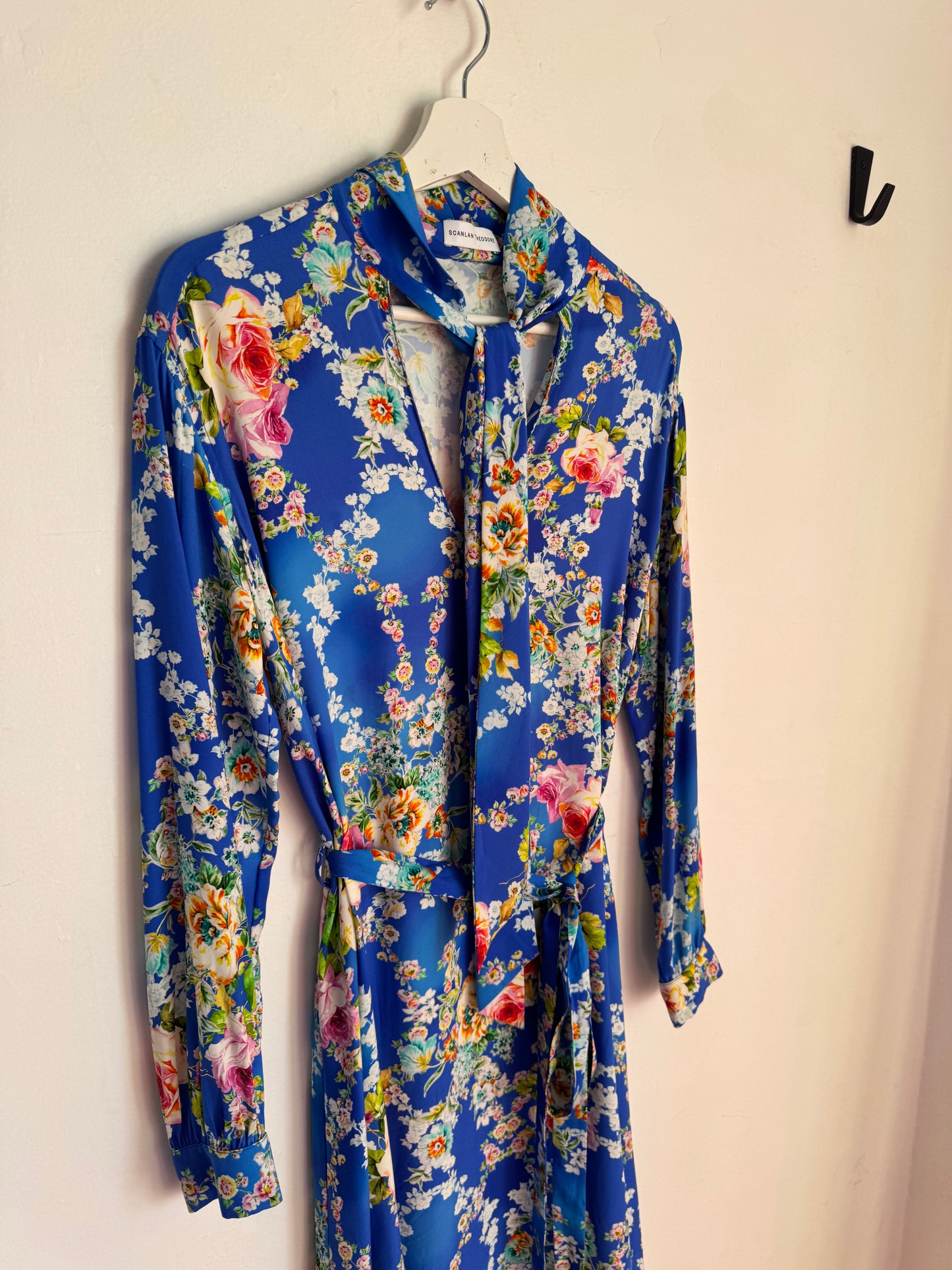 Scanlan Theodore Silk Floral Blue Dress with Tie Belt - Size 8