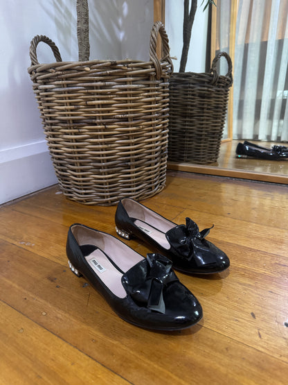 Miu Miu miu Black Patent Leather Studded Bow Ballet Flats - Size 38.5