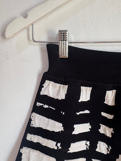 Scanlan Theodore Black & White Crepe Knit Shorts  - Size S