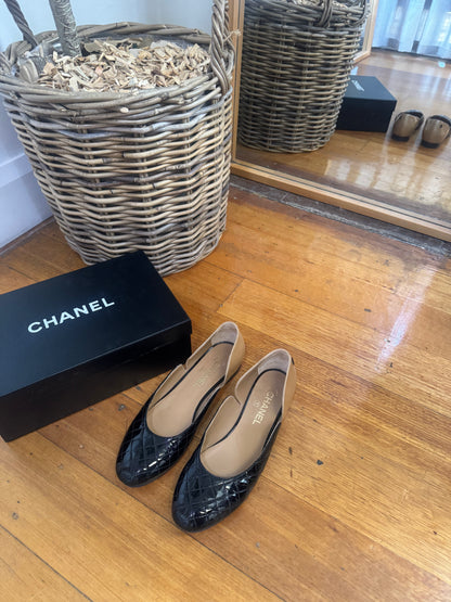 Chanel Tan & Black Quilted Ballet Flats in Box - Size 39C
