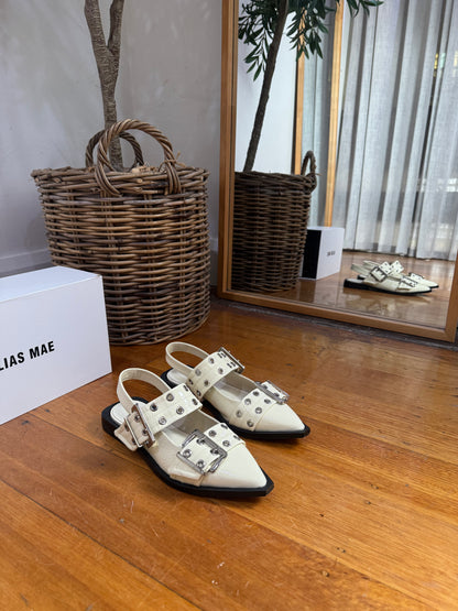 Alias Mae Zia Ivory Crinkle Patent Slingback - Size 37 (Like New)